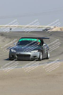 media/Nov-10-2024-GTA Finals Buttonwillow (Sun) [[9486b6e4c5]]/Group 4/Session 2 (Grapevine Exit)/